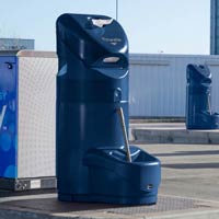 Auto-Mate™ Bin with a Screen Clean Station™ attached