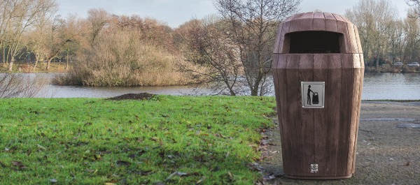 Sherwood Litter bin fits perfectly in outdoor areas.