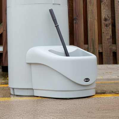 Screen Clean Station&trade; Forecourt Bin Attachment