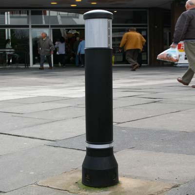 Neopolitan™ 150 Guardsman Bollard