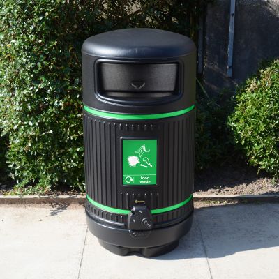 Topsy Royale™ Recycling Bins