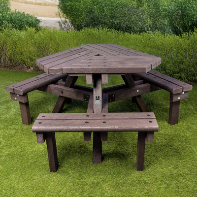 Waddington® Picnic Table 6 Seats & Wheelchair Accessible